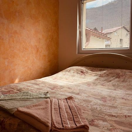 Apartment Silence B Pluzine Luaran gambar